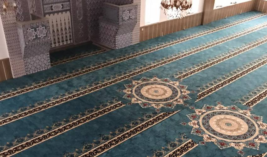 Which Materials Are Most Frequently Used To Craft Mosque Carpets