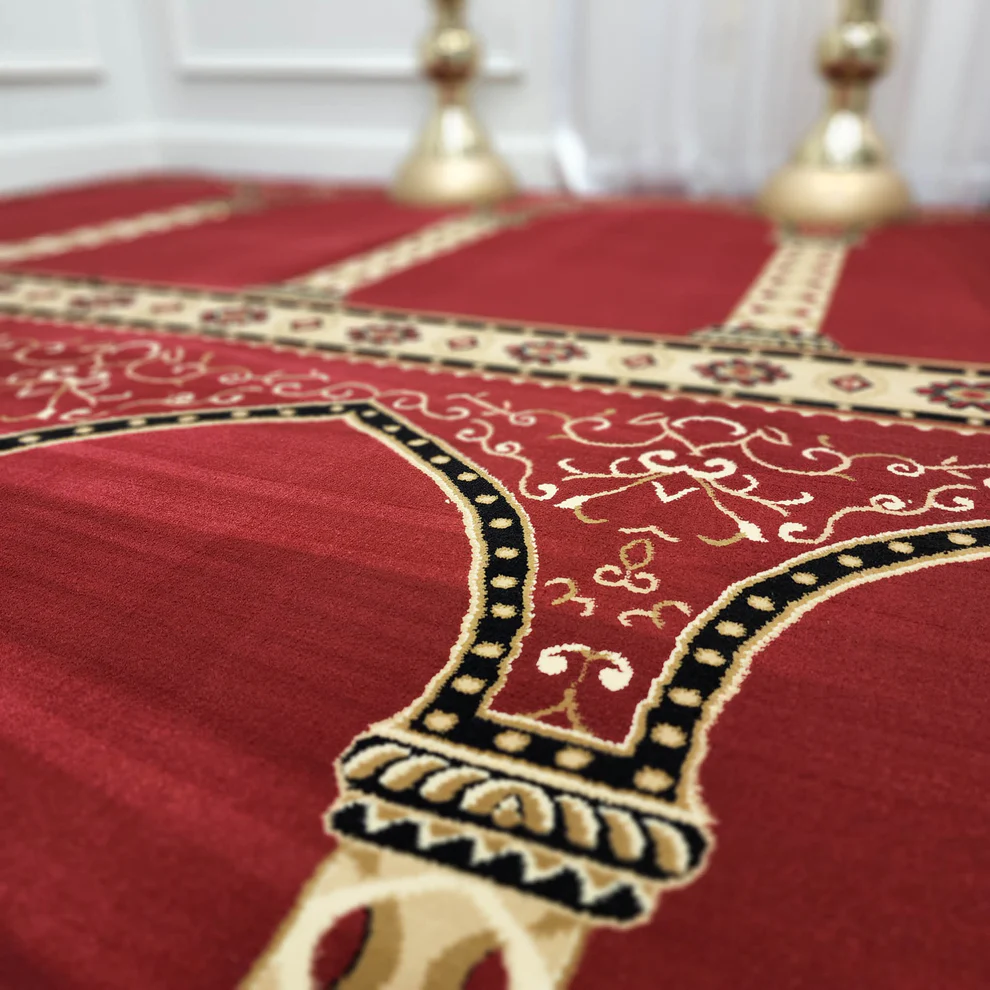 New Simple Plain Red Mosque Carpet - Image 3