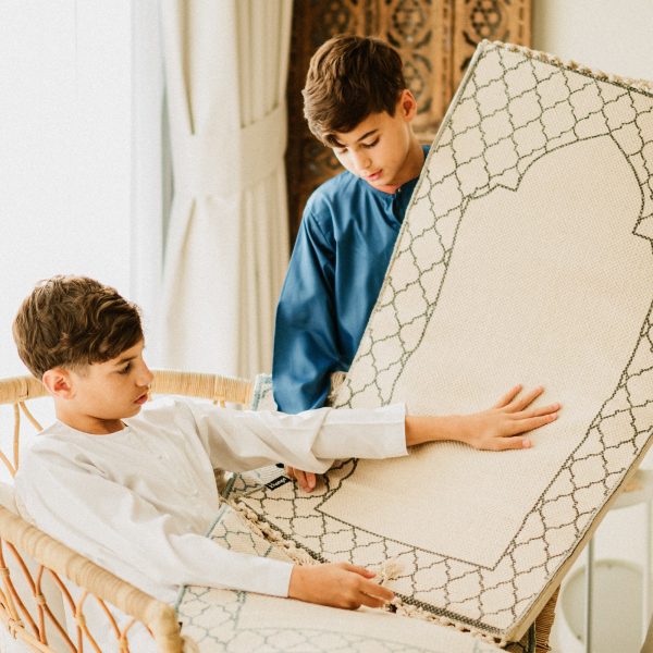Pressure Relief & Motion Absorption Kids Prayer Rugs - Image 3