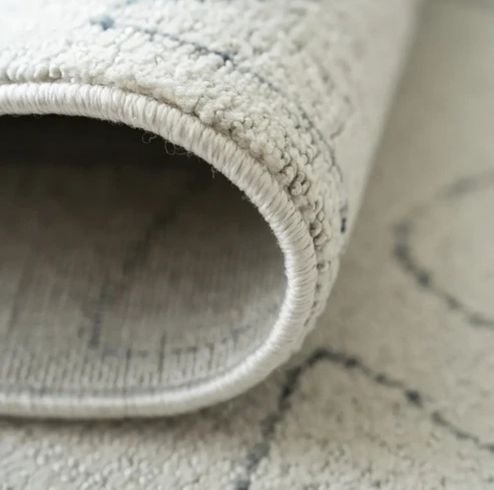 Traditional Abstract Zigzag Carpet - Image 3