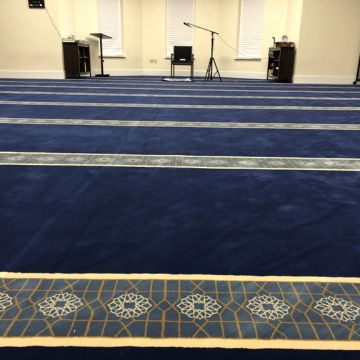 Mosque Prayer Carpet in Dubai